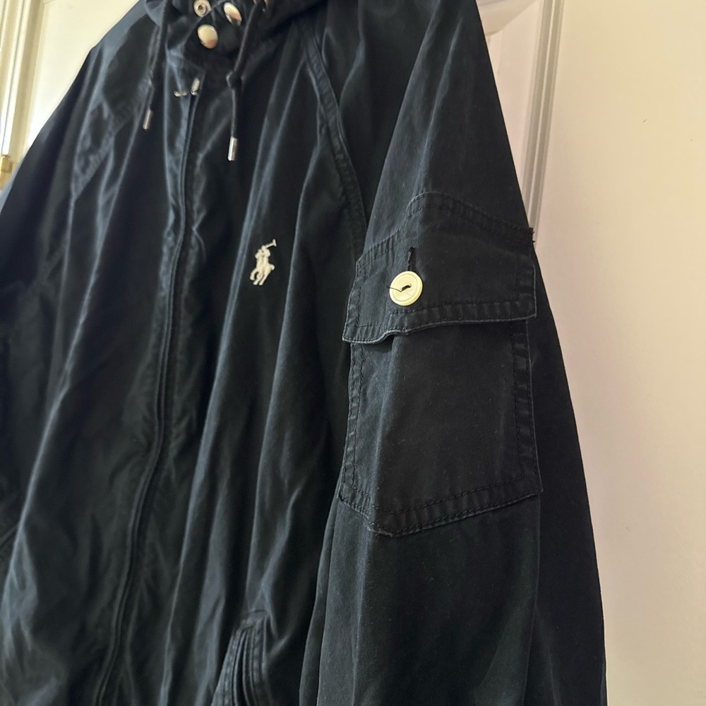 Polo by Ralph Lauren Men's Dark Hooded Windbreaker - Picture 5 of 6